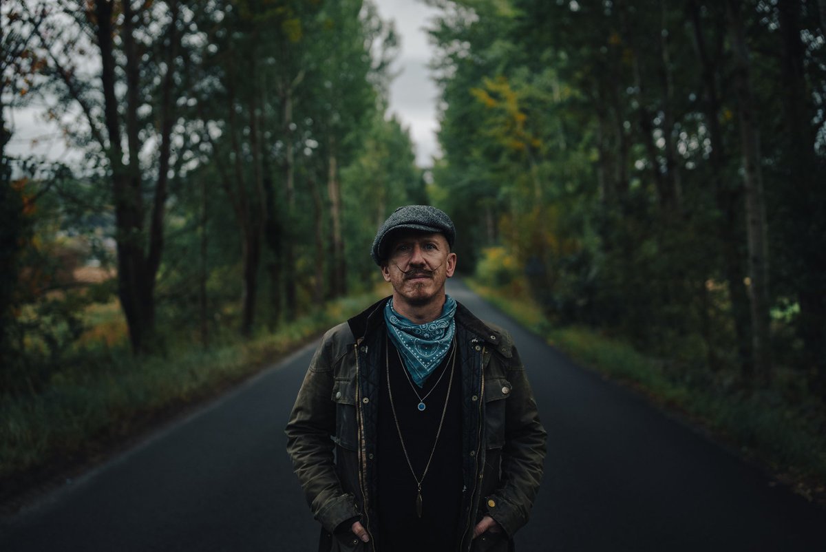 I’m not known as one for a prize draw give away but I have a good one for you now…

Pre-save "Guiding Light (Anniversary Edition)" using the link for your chance to win signed lyrics by me, <a href="/edsheeran/">Ed Sheeran HQ</a>, <a href="/eltonofficial/">Elton John</a>, and <a href="/KeithUrban/">Keith Urban</a>. 

os.fan/foyvance/guidi…