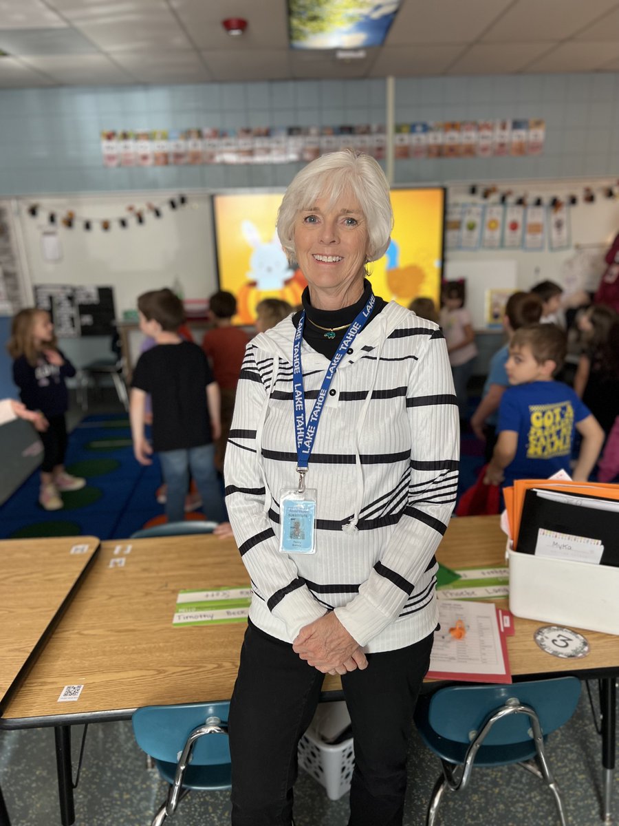 Today's #subspotlight shines on one of our paraprofessional substitutes, Penny Burney! Penny is a top paraprofessional substitute for our schools.
The student she's serving today was excited to have her back in his classroom!
#proud2br3 #RIIICares
troy.k12.mo.us/apply