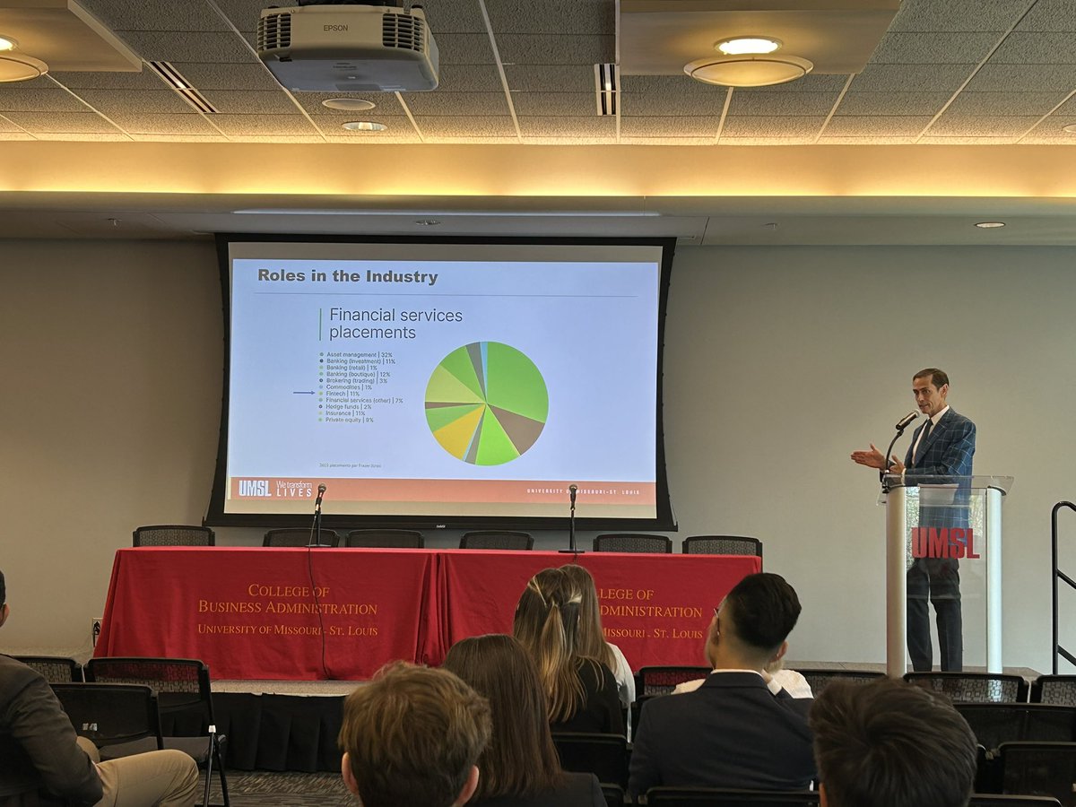 #umsldba alumnus Don Mueth’s keynote address at the Finance Career Conference #fcc #UMSLBusiness #WeTransformLives