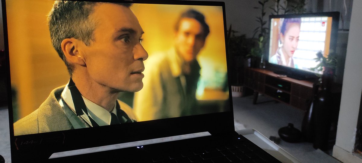 ben__jin's tweet photo. فیلم دیدن با خونواده اینشکلیه!!
😐

#Oppenheimer 
#جومونگ 😅 https://t.co/2Ry8lLMRXf