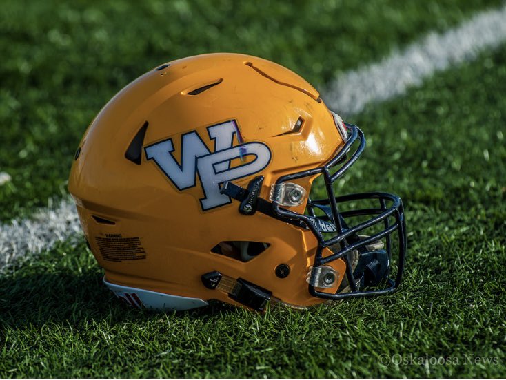 #LLTW 🙏🏼 blessed to receive an offer from William penn <a href="/CoachGrantG/">Grant Garth</a> <a href="/CoachRiz/">Charlie Rizzio</a> <a href="/EarlGill10/">Earl Gill</a> #yeslord🙌🏼