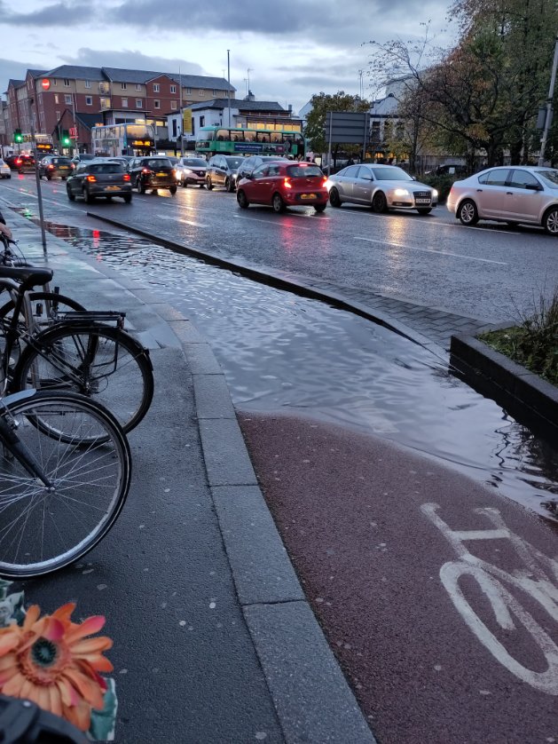 GiselleduToit's tweet photo. Hey @ManCityCouncil could something be done about this massive drainage issue on the southbound cycle lane opposite Whitworth Park? It's a regular feature. https://t.co/aACpxxfNlE