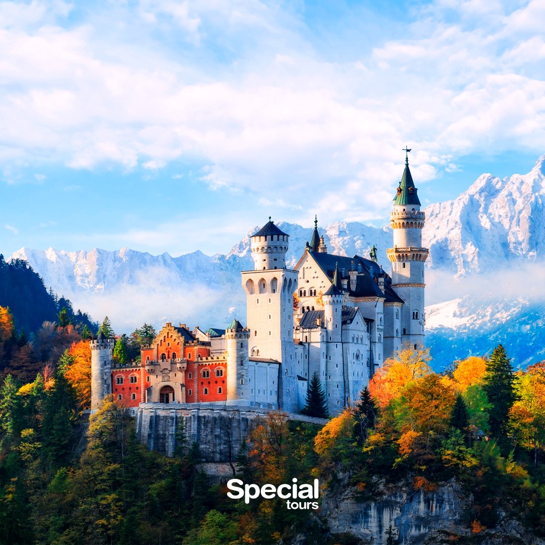 SpecialToursCOM's tweet photo. El Castillo de #Neuschweinstein parece sacado de un cuento de hadas.
Está en el medio del bosque de Bavaria, rodeado por exuberante naturaleza que sorprenderá a todo aquel que lo visite.
#ViajarEsSpecial https://t.co/Iot6tNKr7L