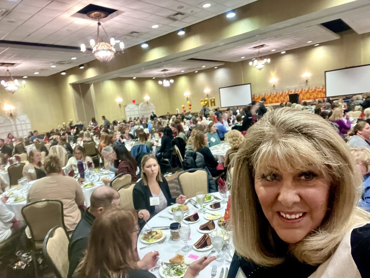 JillKopanis's tweet photo. If you’re at work today looking for your HR Dept….. I think they are all here at the HR Conference #Thrac https://t.co/kAMVBMkgfx