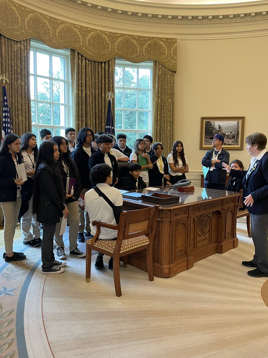 1124missliz's tweet photo. Rain can’t stop our owls from learning!
@STAGinPG are at @Bush41Library @TheBushCenter getting a wealth of knowledge from our amazing Docents
@DrReyC @Dr_Delgado1 @CounselingDISD @TeamDallasISD @dallasschools @TransformDISD #CCMR #DISDCore4 https://t.co/tYm7BXBUh0