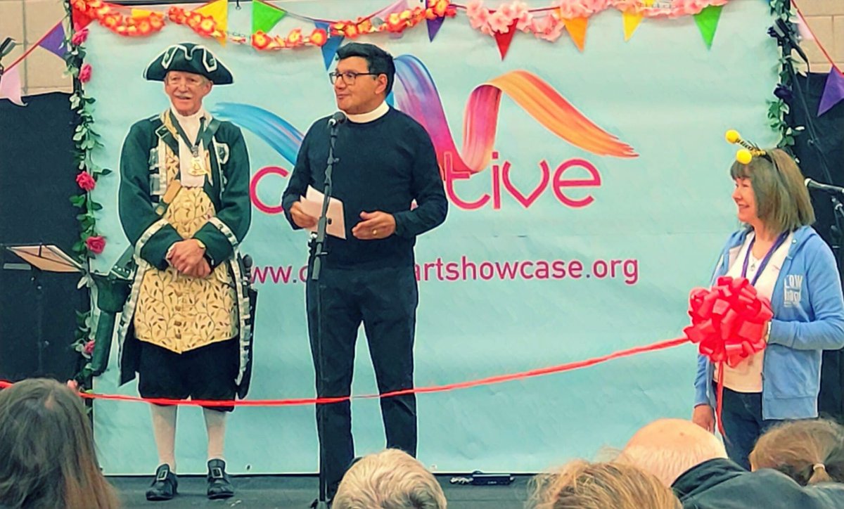 Brilliant weekend with Creative Art Showcase in Bromsgrove

It's really fulfilling working with such an enthusiastic and dedicated organisation

Creative Art Showcase #creativeart #midlandcrafters #artexhibition2023