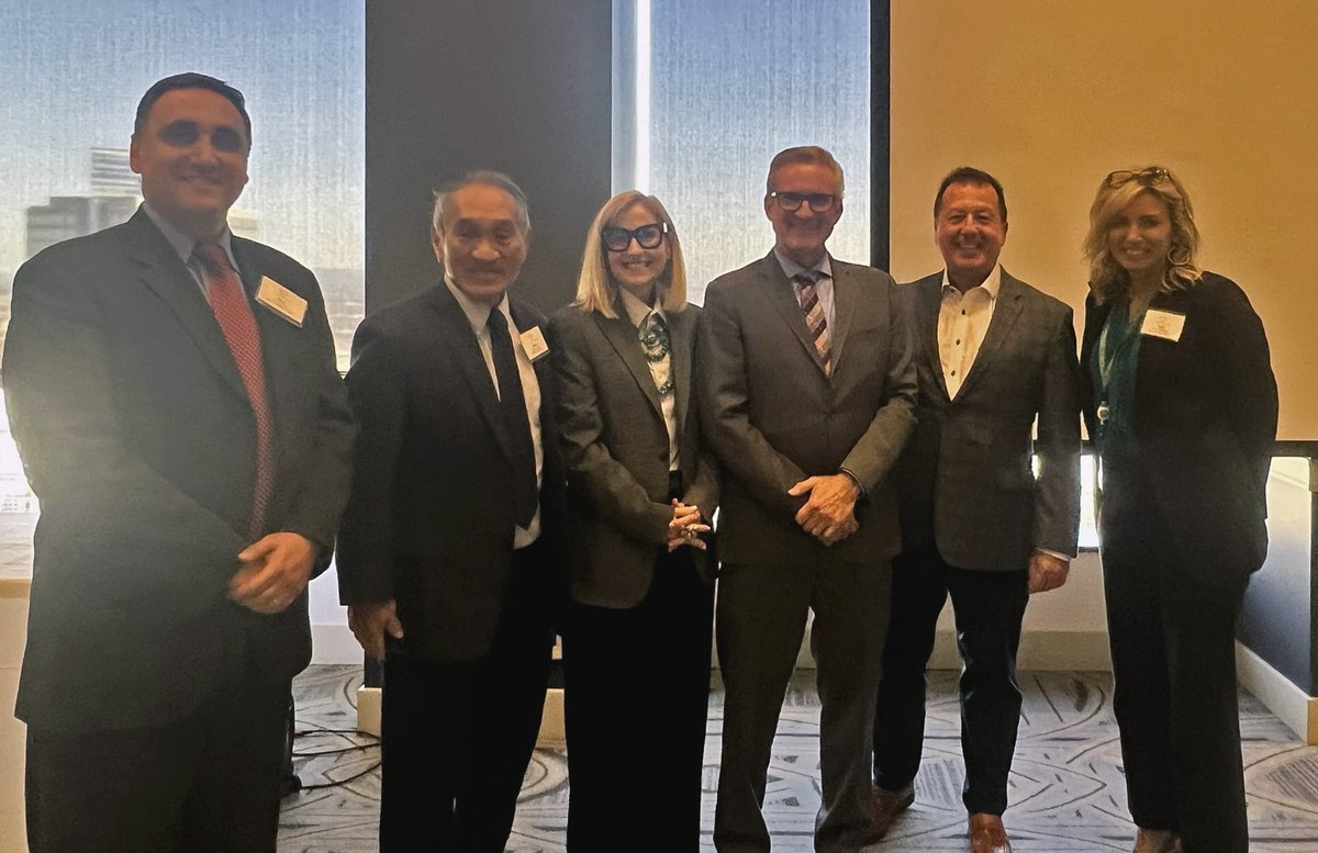 ACECLosAngeles's tweet photo. Great presentations by Sean Gamette, Terra VanAndel, &amp; Jennifer Kropke with the Port of Long Beach on their new procurement system and processes at ACEC LA Chapter November Luncheon. #acecla #polb https://t.co/dIz9UMSqGZ
