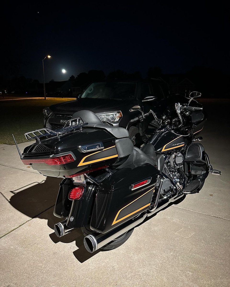 We ❤️ creating products that that have a much bigger impact than OEM products.
 
Take our ProBEAM Taillight for example… Blends right in and looks at home on @twowheeltrigger’s Road Glide Limited, but when on, it makes a 🌎 of difference!