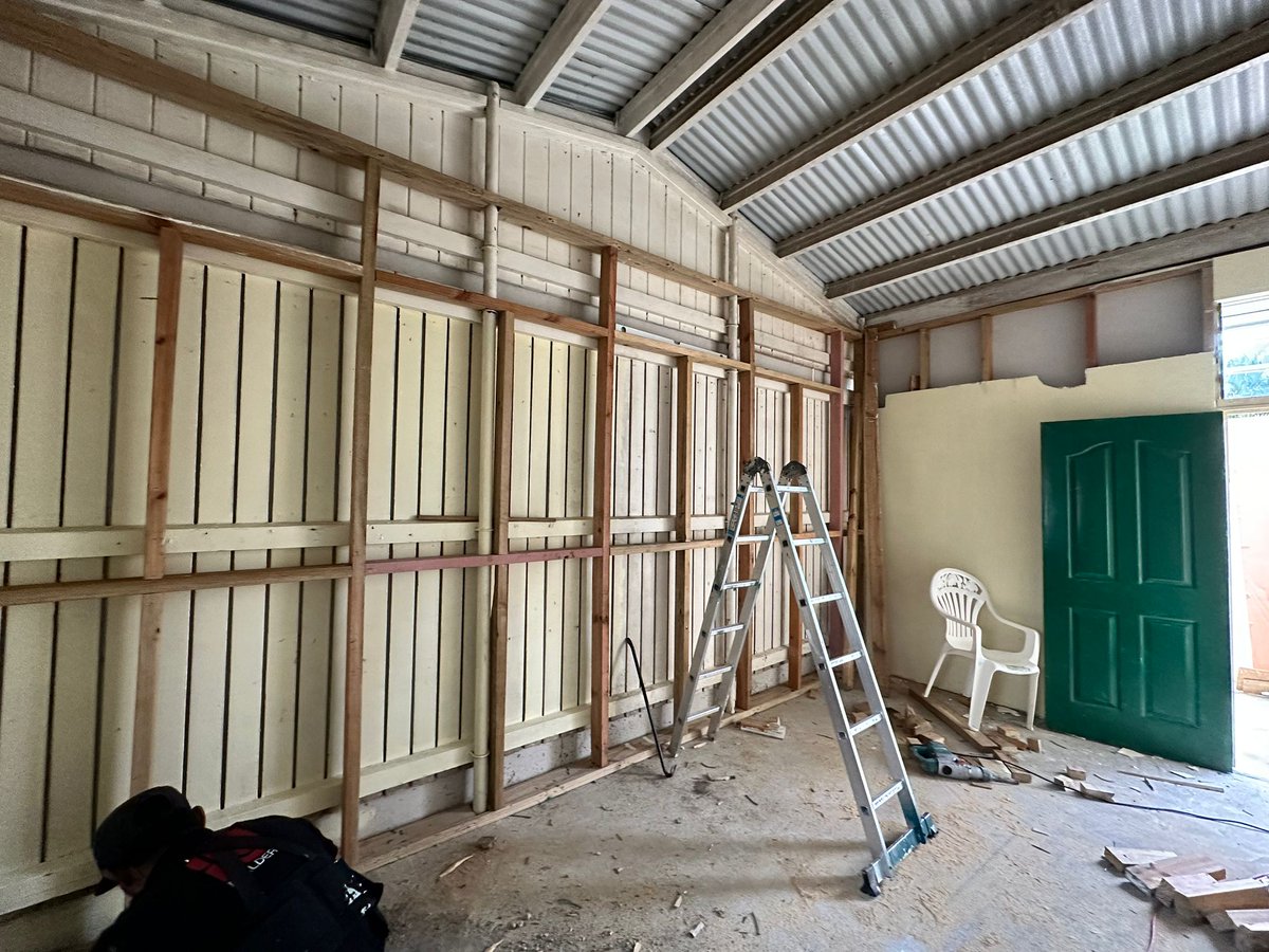 CompainJudy's tweet photo. The International Women's Association  (IWA) went in to install lights in the old garage of the Raiwaqa Health Centre.

We ended up  transforming this space into a full SOPD, Foot &amp; Dieticians Clinic!  

On par with any private hospital room!  Or better!

Let's go Raiwaqa! https://t.co/w0HkZhIbkQ