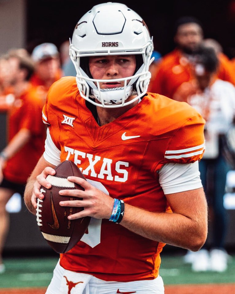 Steve Sarkisian announced that Texas QB Quinn Ewers will start on Saturday vs TCU🤘