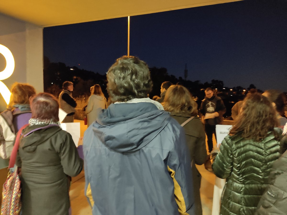 Som al Rectoret, al Consell de Barri, demanant compromís i transparència a l'Ajuntament de Barcelona  <a href="/bcn_ajuntament/">Ajuntament de Barcelona</a>!  #RecuperemBuenosAires 🌳