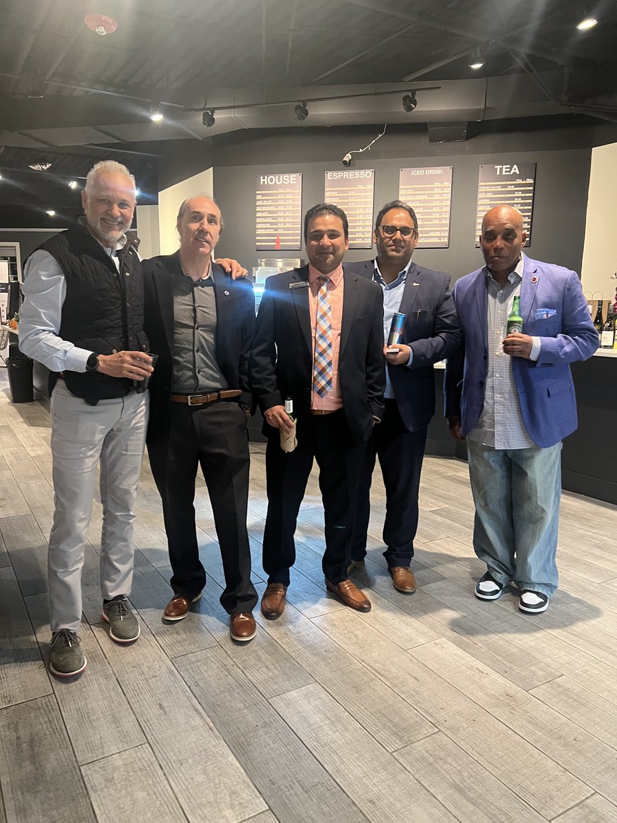 MidAtlanticCCIM's tweet photo. We had a great time networking in Tysons Corner this week! Special thanks to all of our event sponsors for making it happen! #CCIM #CRE #Networking https://t.co/MtgzTWVOYM