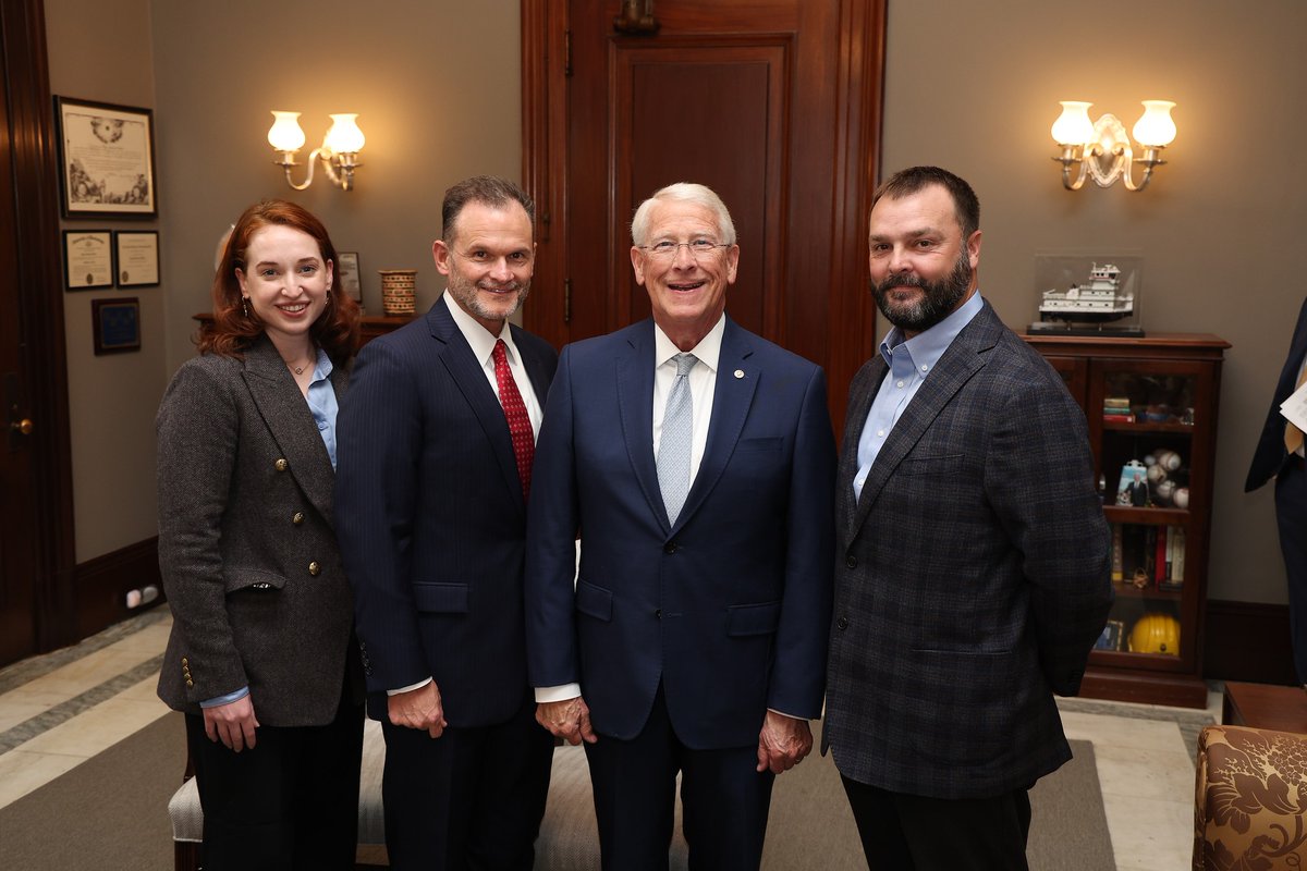 Our CFO, Chuck Wall and Director of Lending, John-Michael Marlin, were grateful to meet with MS Senators Cindy Hyde-Smith and Roger Wicker during the <a href="/OppFinance/">Opportunity Finance Network</a> 2023 Conference in Washington D.C. to discuss Renaissance and how we serve our beautiful state!