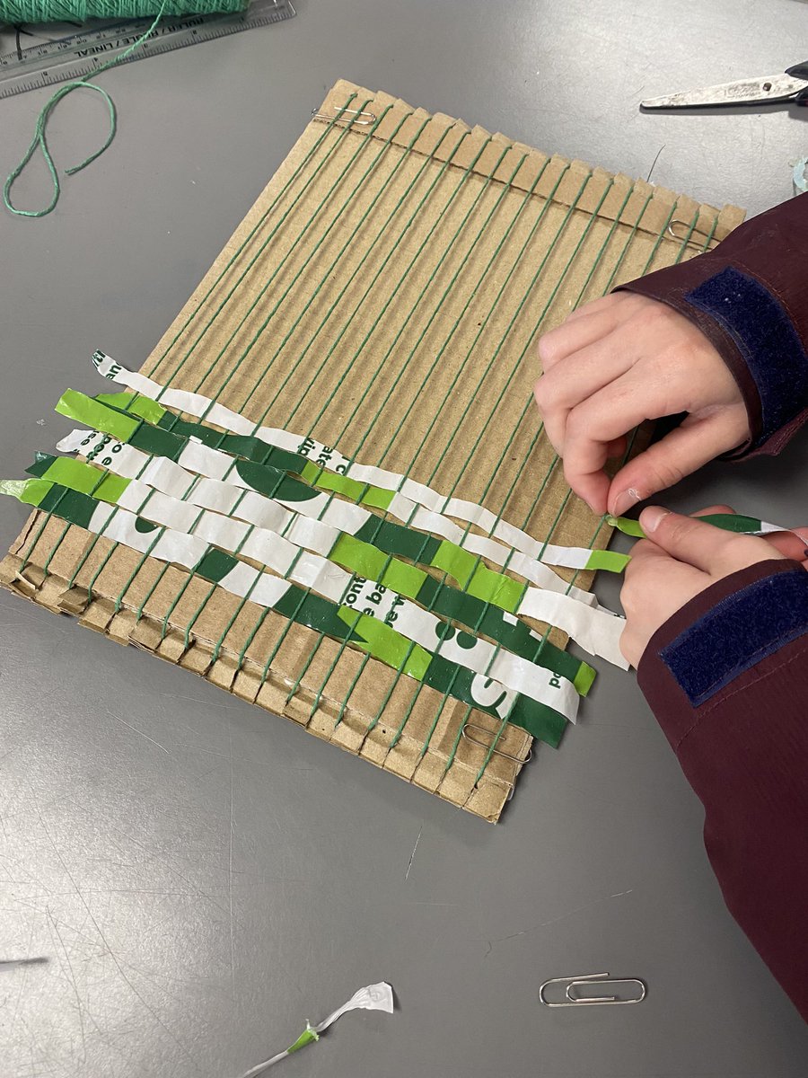MissFergusonAr1's tweet photo. Primary 6 were very industrious this morning beginning to make their Plastic bag weaves. They handmade the loom from recycled cardboard and yarn. We focused on Global Goal #12 responsible consumption and production ♻️ looking forward to seeing the finished pieces! #globalgoals https://t.co/ZbtkHkJCYf