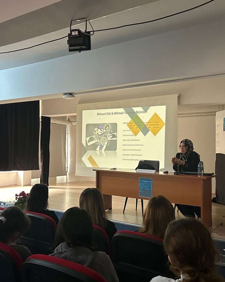 Betül Tonbuloğlu tweet media