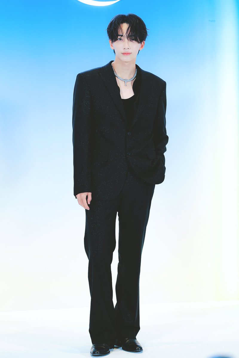 angelzip1004's tweet photo. #정한 #ジョンハン #JEONGHAN #세븐틴 https://t.co/ewjLH54IcL