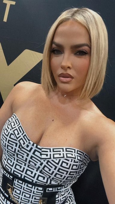 OnlyFans https://t.co/u3IOstn0SM https://t.co/maUY6qQF6u