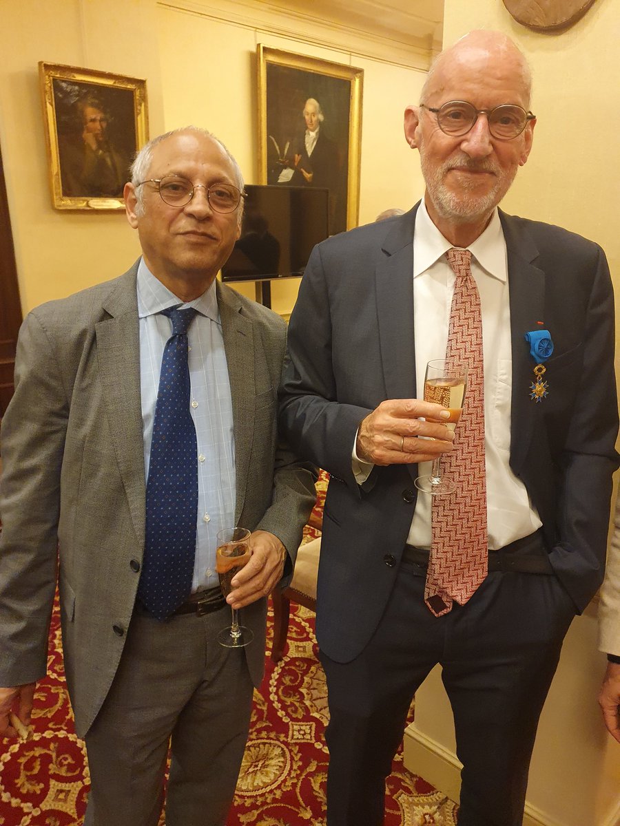 Patrick Couvreur professeur  émérite de <a href="/umr8612/">Institut Galien Paris-Saclay (IGPS)</a> reçoit  à l'académie de médecine l'ordre National du mérite (officier) pour sa prestigieuse carrière de scientifique!