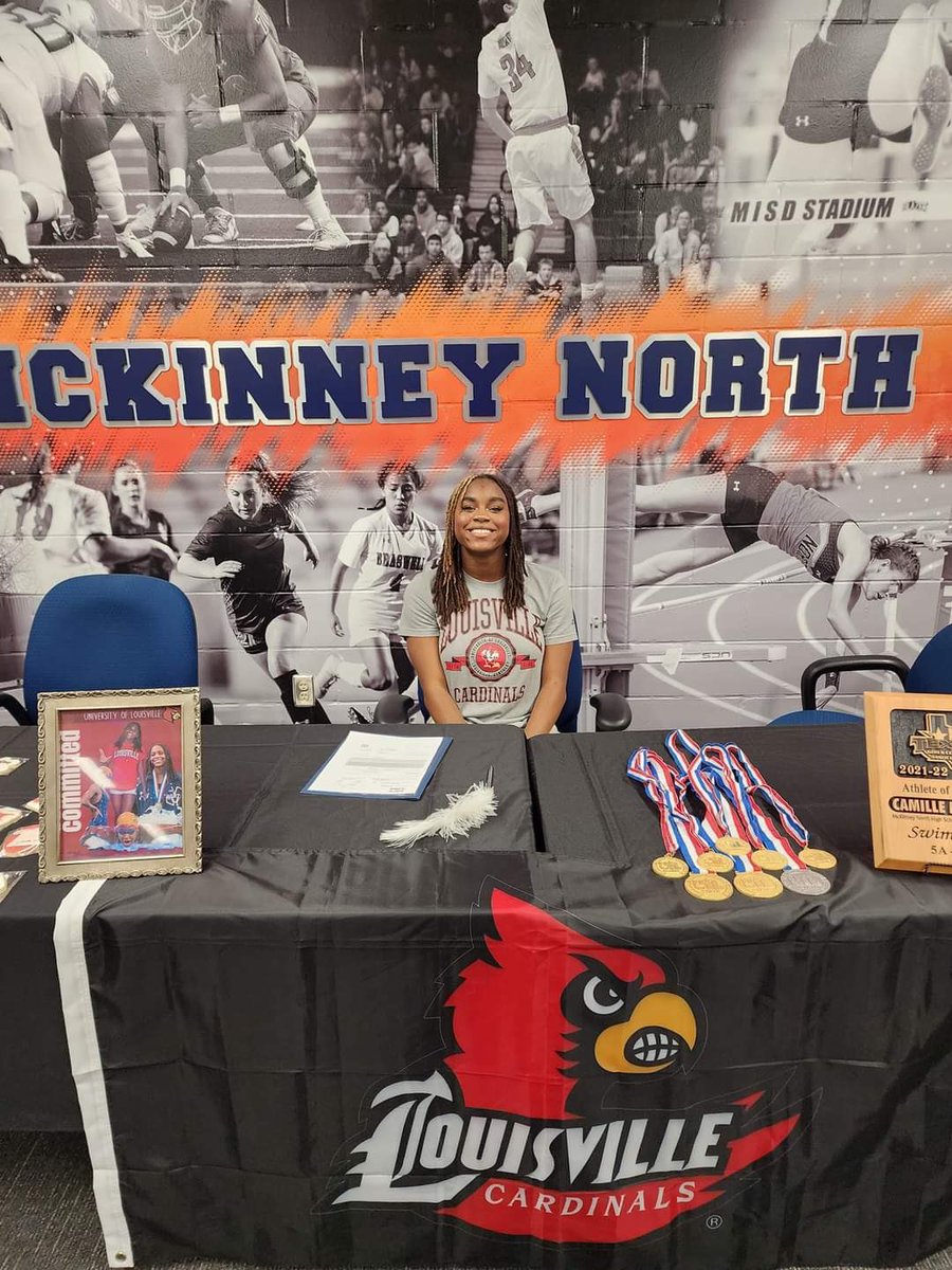 ITS NLI DAY!!! Huge congrats to Camille Murray for making it OFFICIAL and signing with Louisville Cardinals to continue her swimming career at the collegiate level!! Metro is so proud of you!! ❤️🖤