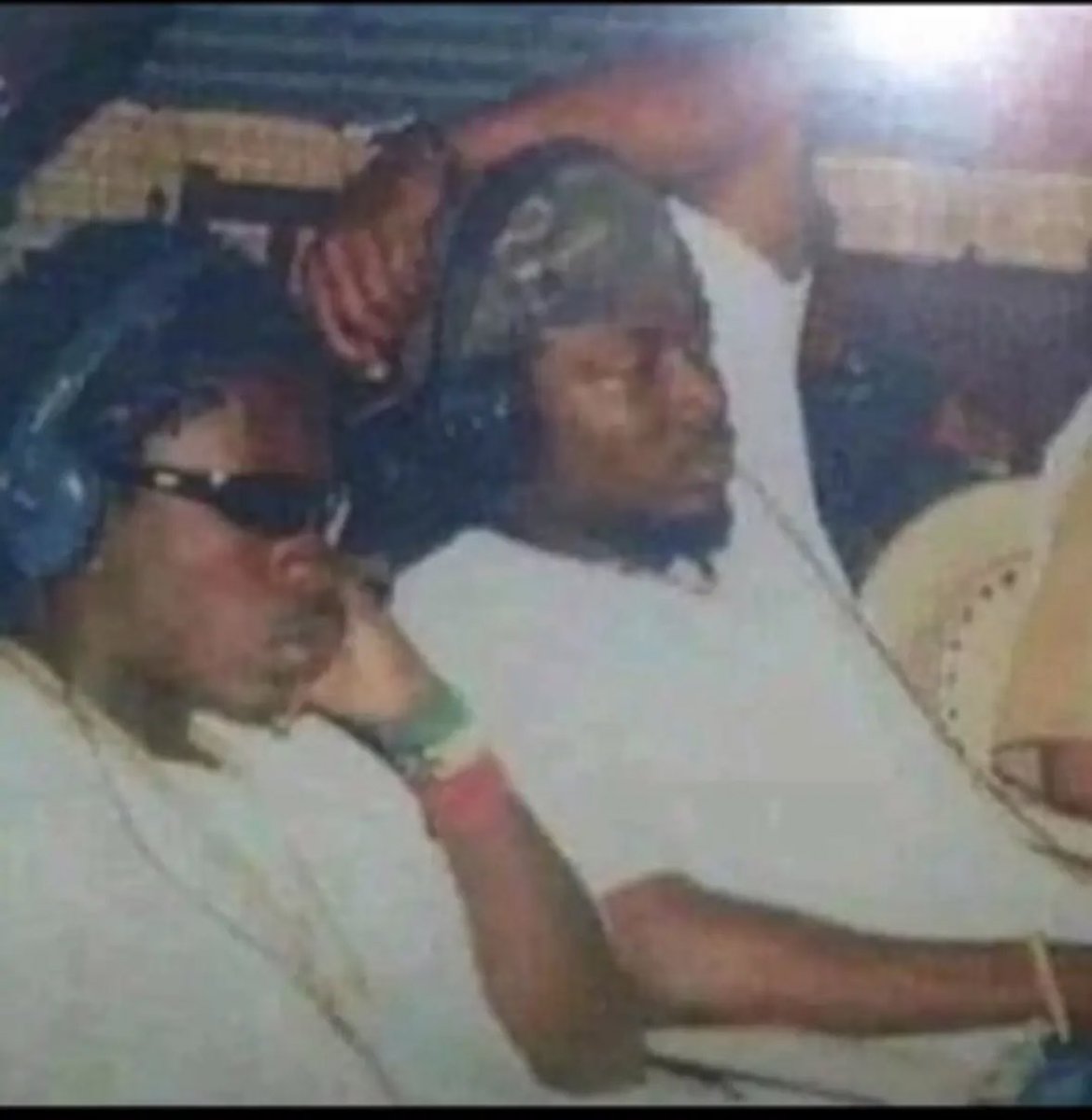 Let’s take it back. Wayyyy back.  Identify these two superstars 🔥

Photocred : @honeychap8886gh