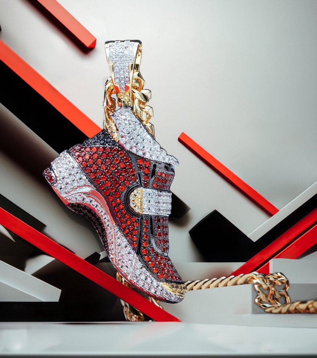 METCHA  Louis Vuitton reveals two new footwear silhouettes.