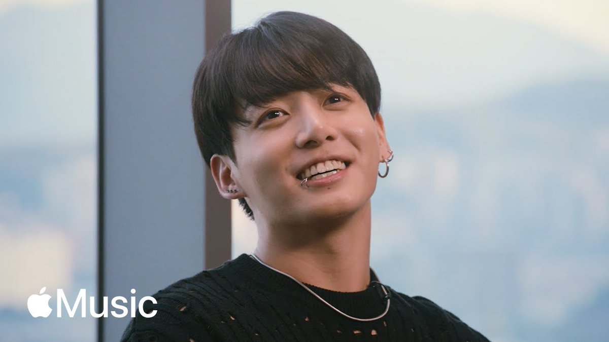 charts_k's tweet photo. Jung Kook (정국): 'GOLDEN', BTS Reunion, &amp; Connection with ARMY | Apple Music

https://t.co/mk4xJQqTqA https://t.co/TQonOgXt9v