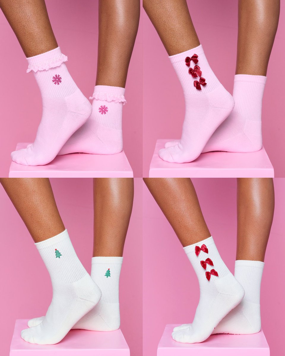 valentinavoight's tweet photo. I couldn’t find cute Christmas PJs I liked last year so I designed my own 🎄 https://t.co/mbfgv7DpnW