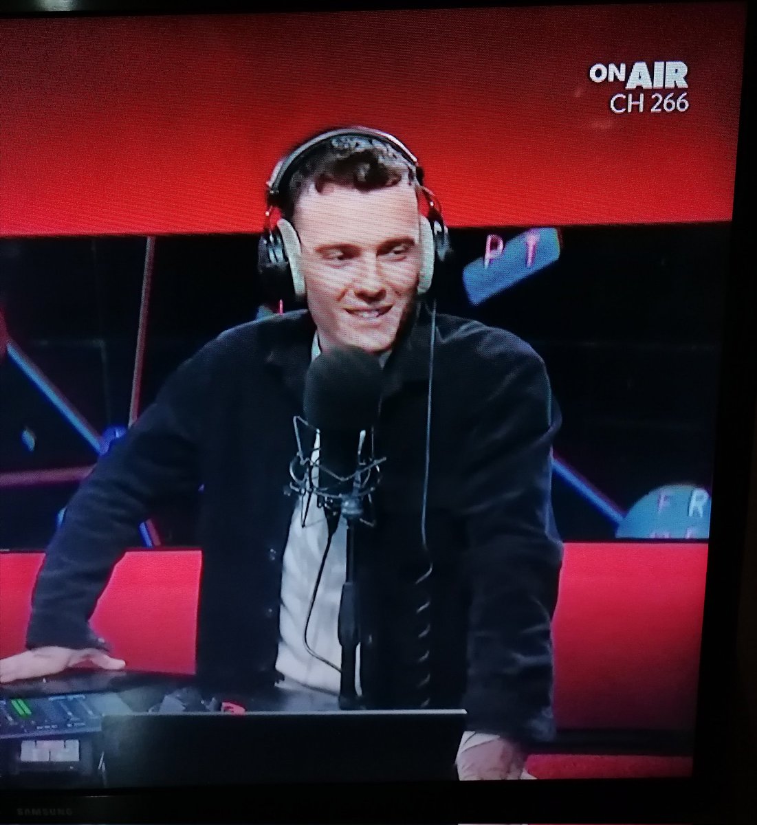 antohi_catalina's tweet photo. Eccolo bello fresco profumato si parte con la buona musica 🔝❤️🌟🎧🎙✨️✨️#drojette #edoonair https://t.co/0wDctYbxet