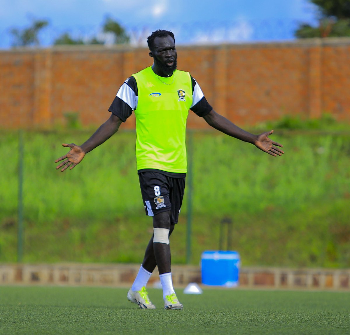 Breaks are the perfect time to recharge and come back with even more energy.
.
.
Imyitozo ntiyahagaze! Ni igihe cyiza cyo kwitekerezaho.