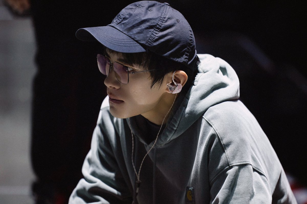 yy_jacksonqx's tweet photo. Can’t wait to see his stage tomorrow 💞

#JacksonYee #yiyangqianxi #易烊千玺 https://t.co/iR7tYvD3wY