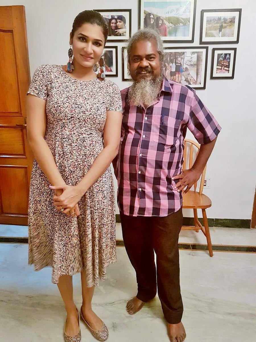 kayaldevaraj's tweet photo. #AzhagiyaPandipuram #Andhathi #Jambulingam #Chennai600028 2nd Part
#Maanaadu Fame #AnjenaKirti
@Anjenakirti https://t.co/ZCsDQvMqDc