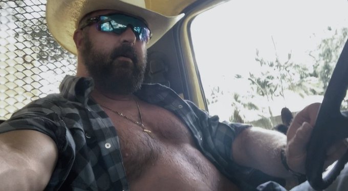 BUILT TO BREED https://t.co/pbJ4V9eOSR