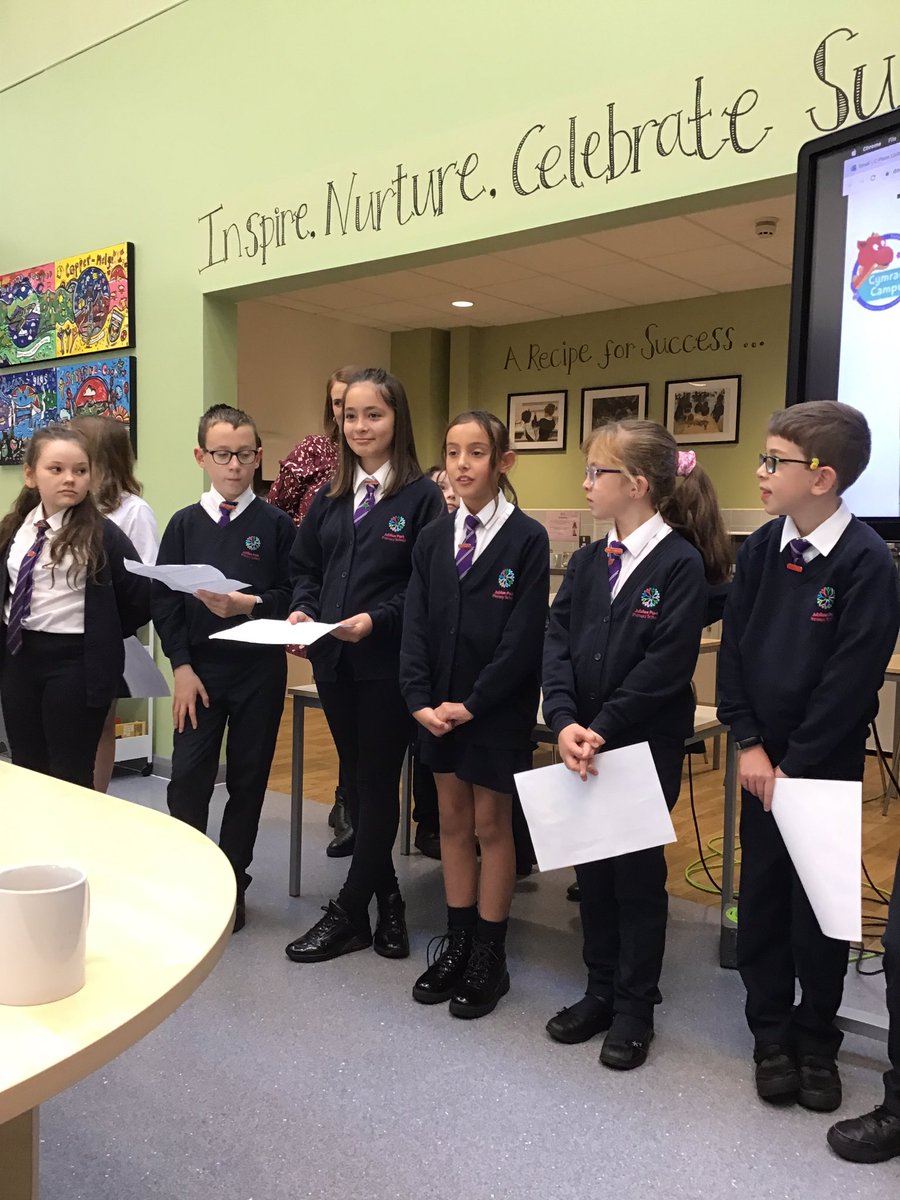 Mrs Lloyd tweet media