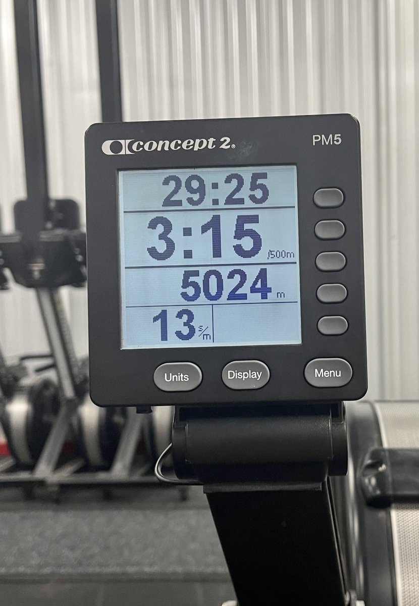 mystiichell's tweet photo. My trainer calls this ‘death by rowing’ 5000m or 30min whichever comes first #SadistsAreTheBestTrainers https://t.co/YGlXI2tQ3r