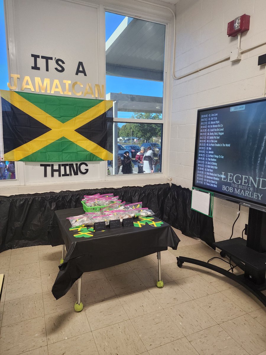 I was excited to showcase my culture with the parents and staff at this year's fall festival. My sweet treats booth was a hit. 🇺🇸 🇯🇲 <a href="/ParticipateLrng/">Participate Learning</a> #ambassadorteacher #UnitingOurWorld