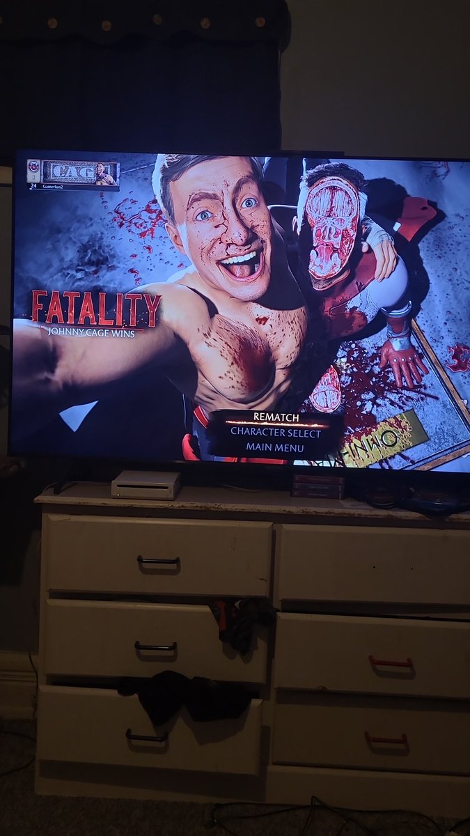 I never knew how bad I wanted a Patrick Bateman skin for Johnny until this happened <a href="/noobde/">Ed Boon</a> 🤣