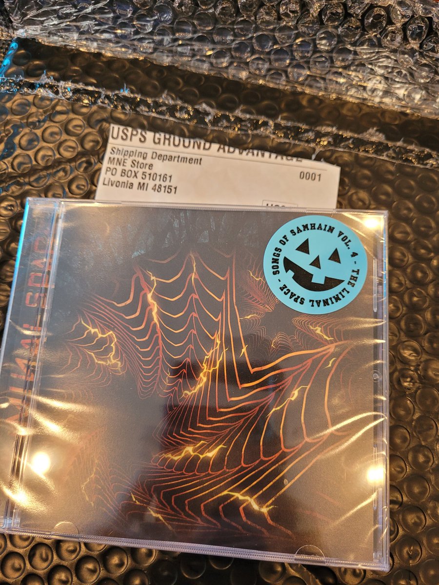 spgifts's tweet photo. Love that mail day!  Thanks to @tweetmesohard @majikninjaent and all those working hard to go through all our orders! https://t.co/x0i9yCqJvi