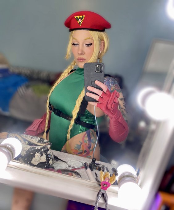 My CAMMY photoshoot is up &amp; it&rsquo;s only available on Patreon! I made this bodysuit from scratch 🤩  💚 https://t<a href="/tag/hotgirltwitch"class="tags"><span>#hotgirltwitch</span></a>