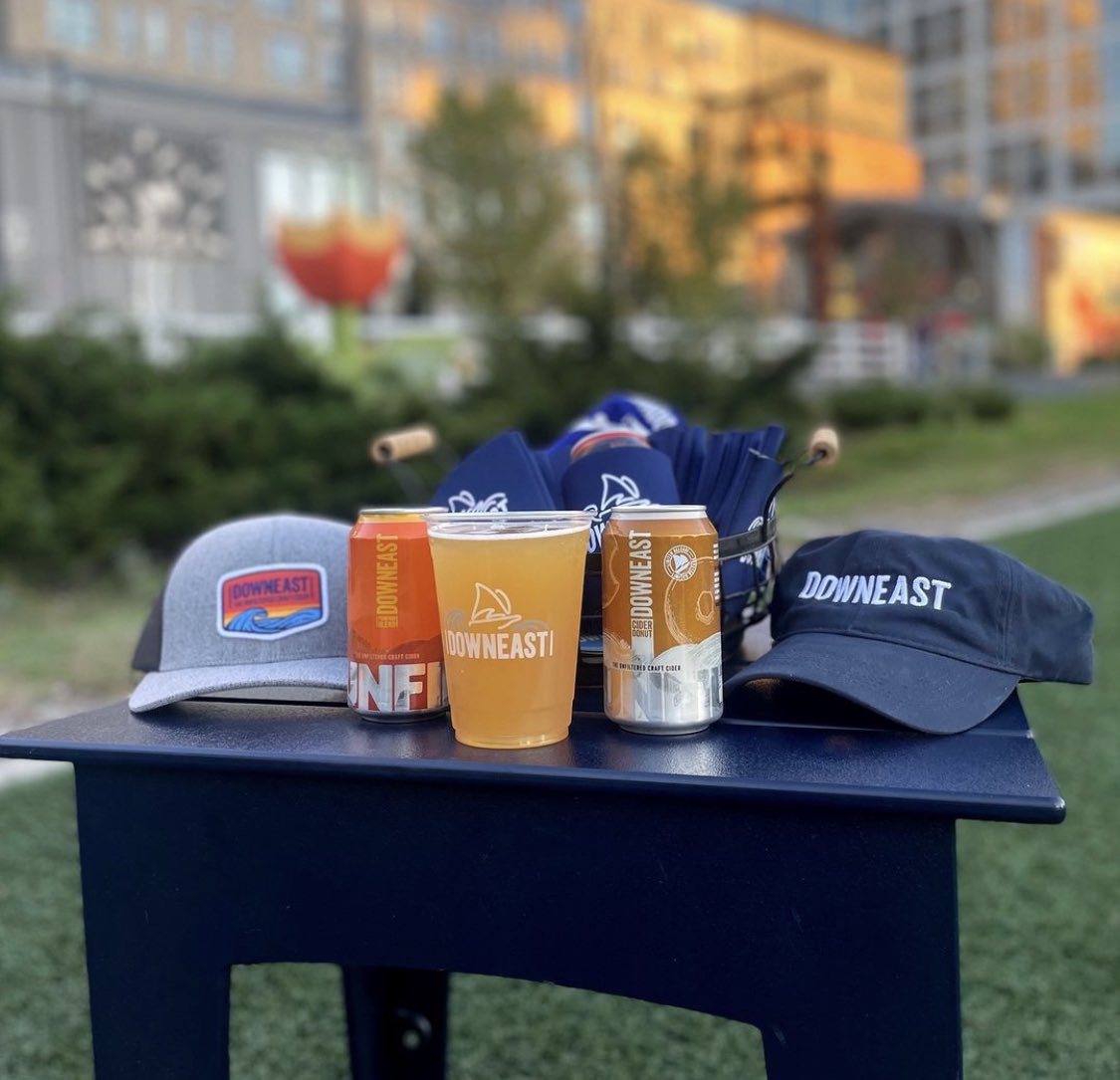 AtAssemblyRow's tweet image. The @DowneastCider pop up is winding down, and will close for the season on 11/16. Embrace all the Fall feels with their seasonal beverages including pumpkin blend and our personal favorite cider donut. 🍻 #assemblyrow #downeastcider #somervillema