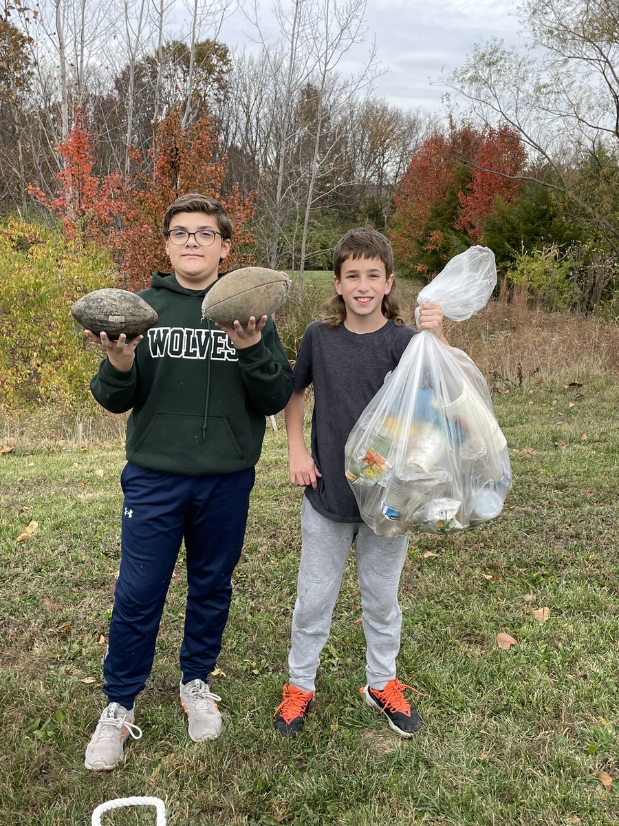 MannerClass's tweet image. Shout out to these two for using their outdoor time to keep our space clean by picking up trash. Great job, Ethan and Hudson! ❤️ @WSMSwolves #WeAreWentzville