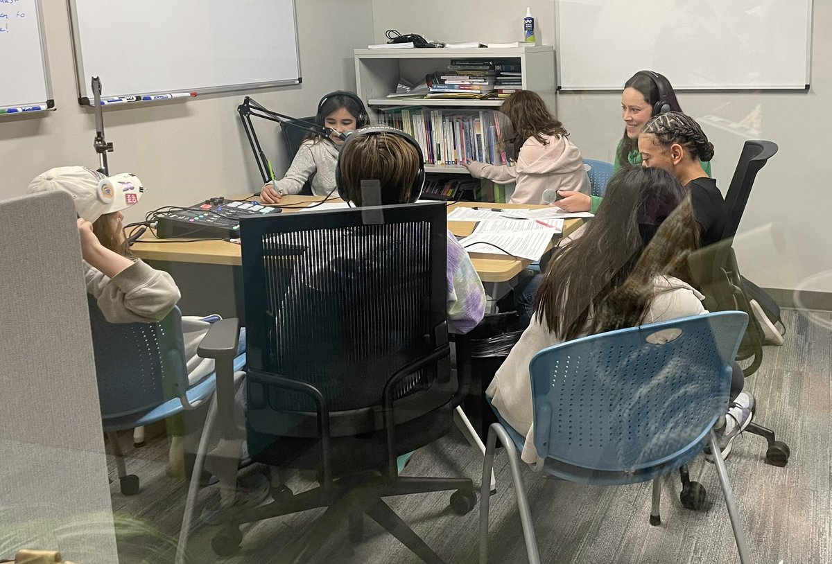 triciapettis10's tweet photo. It’s the eve of our @SVMSEdina site visit. We can’t wait to welcome & collaborate with 80 other educators. Folders✔️ Breakouts✔️Podcasts✔️Learner panel✔️Classroom visits✔️Lunch orders✔️ Team time✔️ #bettertogether #learningpathways #belonging #agency #educatorpd https://t.co/CjZhA7duMA