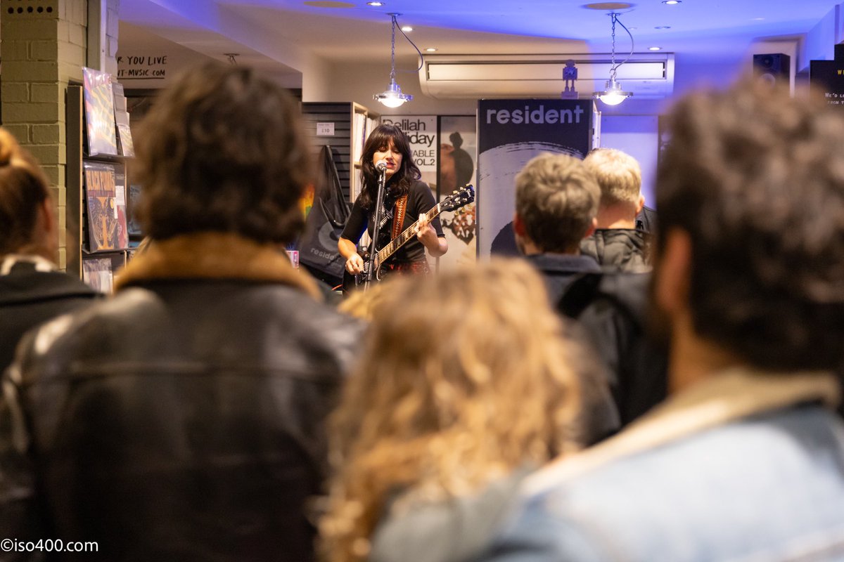 Started my eve with the lovely Storm Franklin playing their debut album release show to friends and family at Resident Records Brighton  @sfranklinmusic @residentmusic @benhillier @msjuanitastein