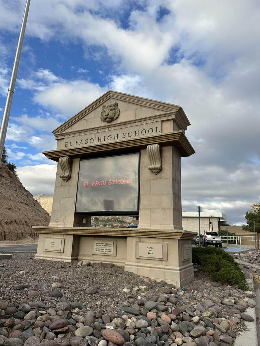 McDanielSpring7's tweet photo. Amazing things are happening in @CanutilloISD & @ELPASO_ISD! 🤩 Thank you for the phenomenal tours of your campuses! Leadership ISD Session 2 is in FULL SWING! @tasbnews #LearningWhileLeading https://t.co/Mb4DljE6j4