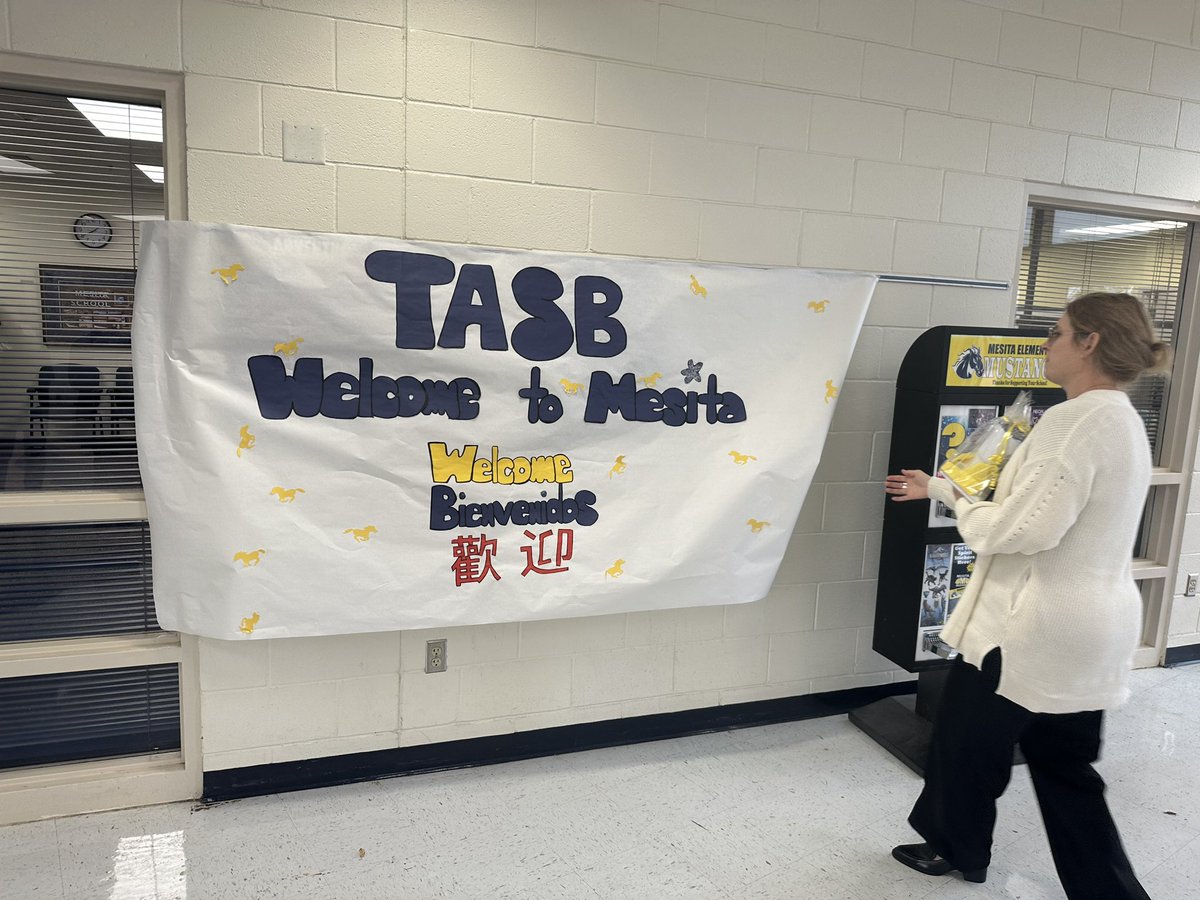 McDanielSpring7's tweet photo. Amazing things are happening in @CanutilloISD & @ELPASO_ISD! 🤩 Thank you for the phenomenal tours of your campuses! Leadership ISD Session 2 is in FULL SWING! @tasbnews #LearningWhileLeading https://t.co/Mb4DljE6j4