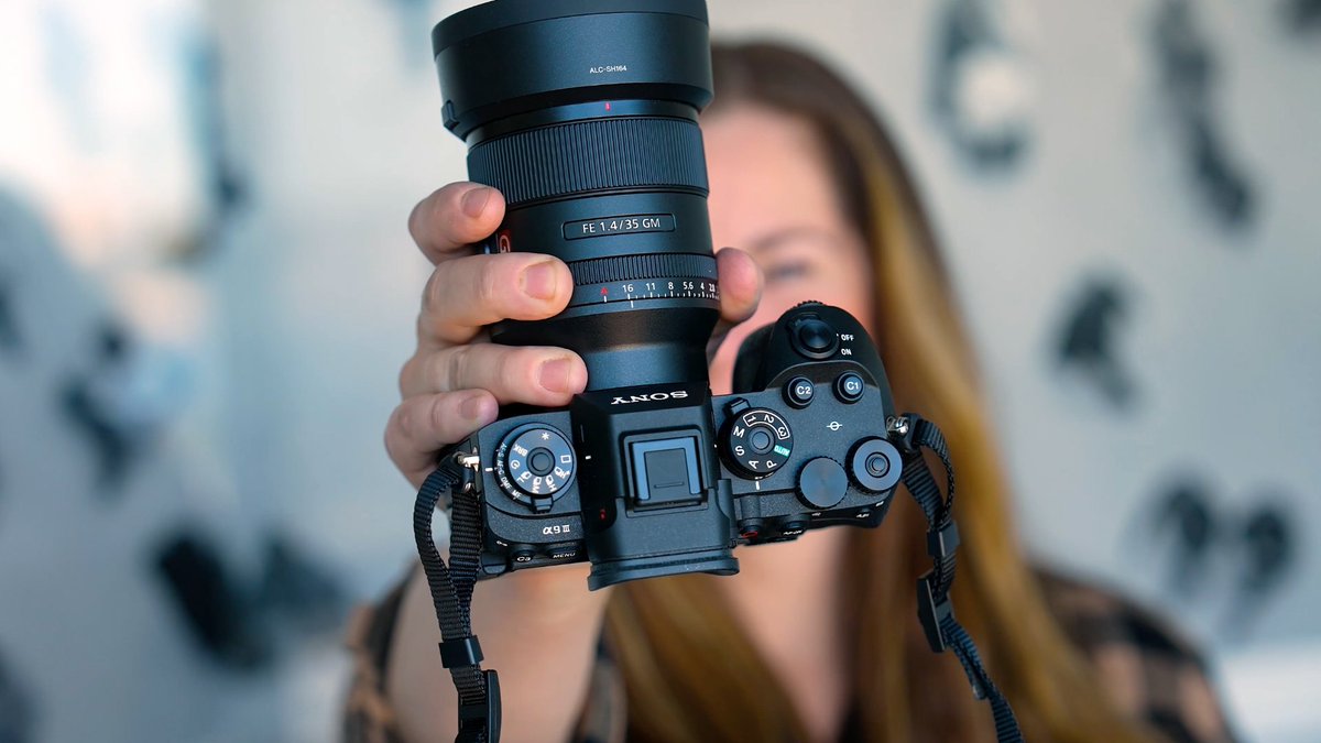 Dave & Evelyn visited NYC for the launch of the Sony A9 III! They tested the A9 III, talked with @SonyAlpha & other photogs all about this game-changing camera & what else we can expect from Sony! Check out TCSTV's Sony A9 III Hands-On Preview! → youtu.be/_vu4WI-PIU0?si…