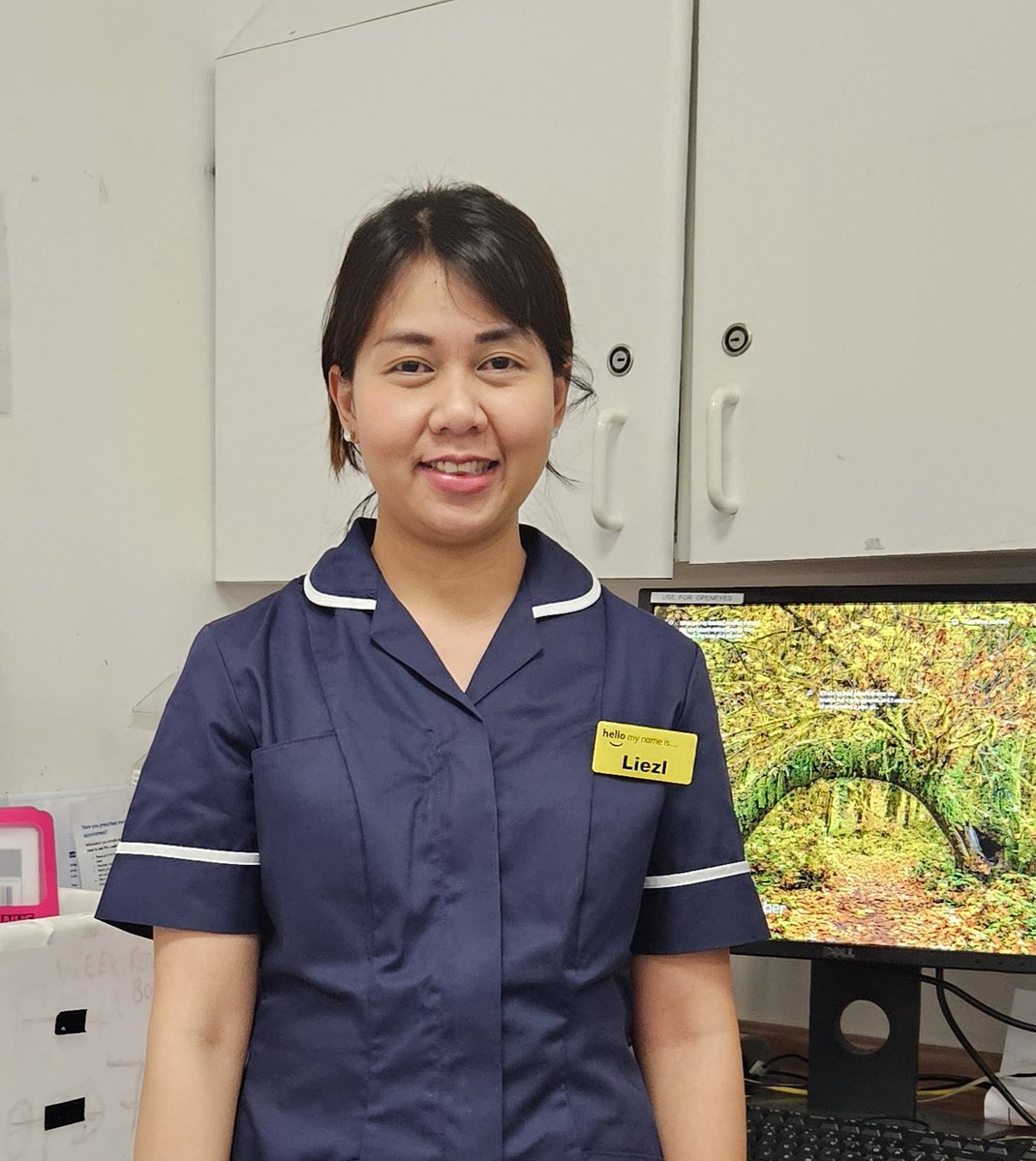 Congratulations to Liezl joining the Navy Blue squad of #TEAMREU! Well done for doing well in your interview and  great job on your first day as NIC of the unit! Onwards and upwards! @KingstonHospNHS <a href="/NicholaKane2/">Nichola Kane</a> <a href="/SarahShade16/">Sarah Shade</a> @BereniceConstab <a href="/Harmudge/">Tracey Kelly 💙</a> <a href="/JSkhft/">Justine</a> <a href="/eraderecht/">Liz Raderecht</a>