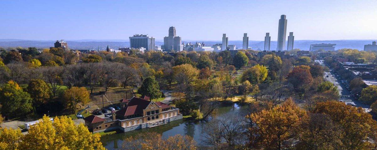 Looking to #hire #PhD #students to join my research group at #suny #albany starting Fall 2024. We do research in #MachineLearning & #statistical #signalprocessing. Information on how to apply can be found at albany.edu/~dz973423/Flye…