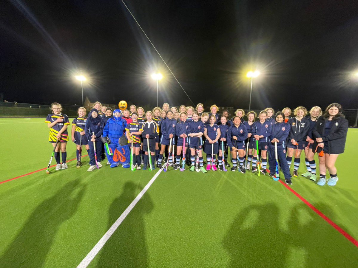 KettlethorpePE's tweet image. First y7/8 hockey game against WGHS. 2 teams, played 3 games each. Unfortunately lost but great teamwork. Players of the matches were Beth And Reese.