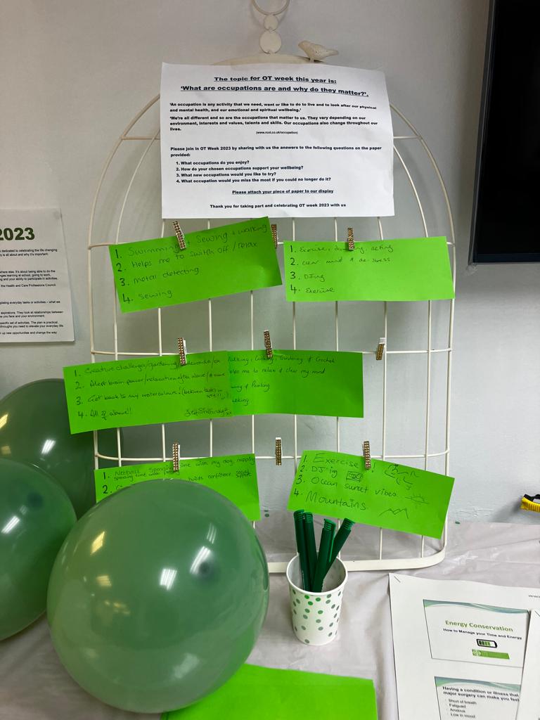 PaigeC_RD's tweet image. #Prehab staff and patients enjoyed celebrating #OTWeek2023 learning what Occupations are and why they are important in the context of Occupational Therapy 
(Consent gained 📸)

@nestamccluskey @RachelWylie17 @NeilAgnew7 @sdphys @BetsiCadwaladr @JackiePottleOT