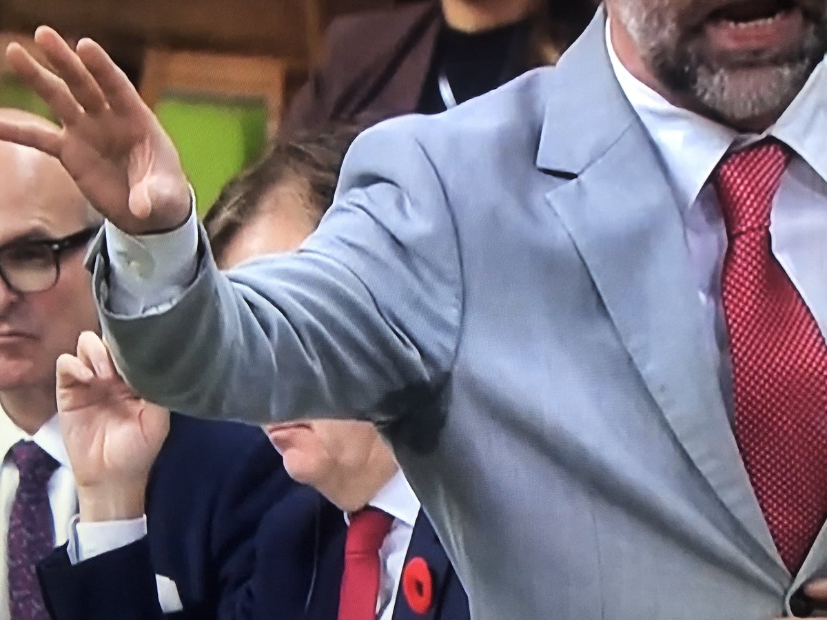 m_bohaichuk's tweet photo. If you believe your propaganda @s_guilbeault , why are your armpits sweating so much?

#LaundryMats 
#cdnpoli 
@PierrePoilievre 
#EatApples https://t.co/dMTeyHhzUM